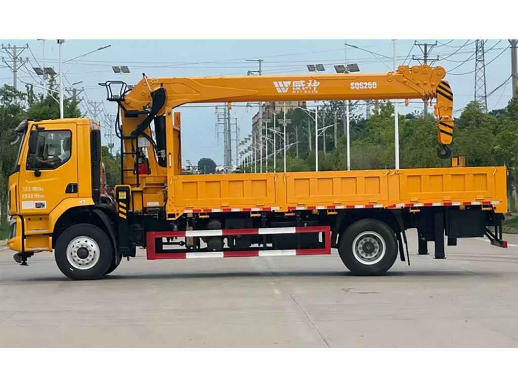 รถบรรทุกติดเครนกระเช้า 3 ตัน 3 ปอก